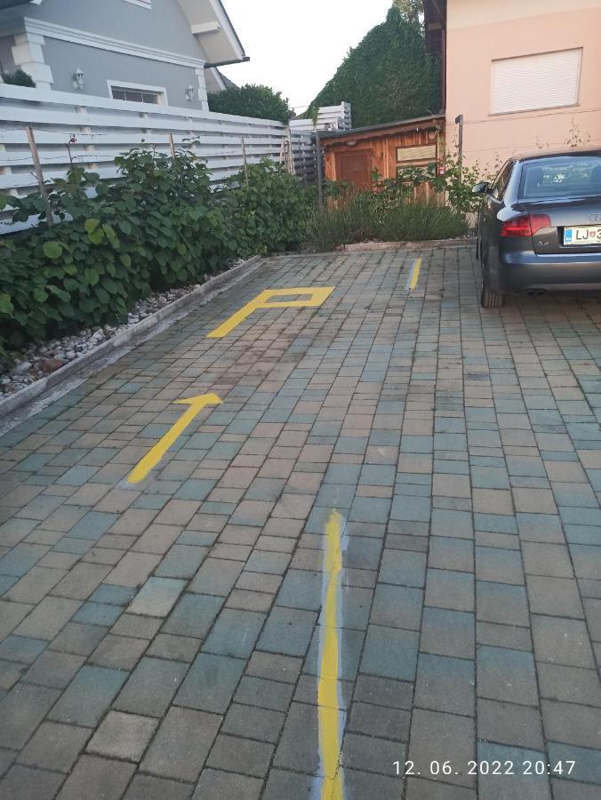 Vagon - Studio - Near Btc, Ljubljana Leilighet Eksteriør bilde